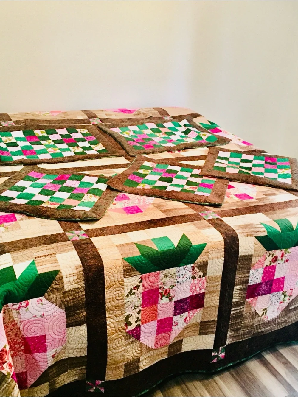 Handmade Pink Strawberry Quilt Set King Size